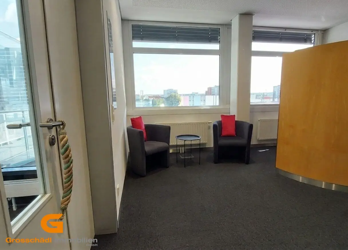 Büro Salzburg Parsch – Helles Office mit Technik & Komfort mieten