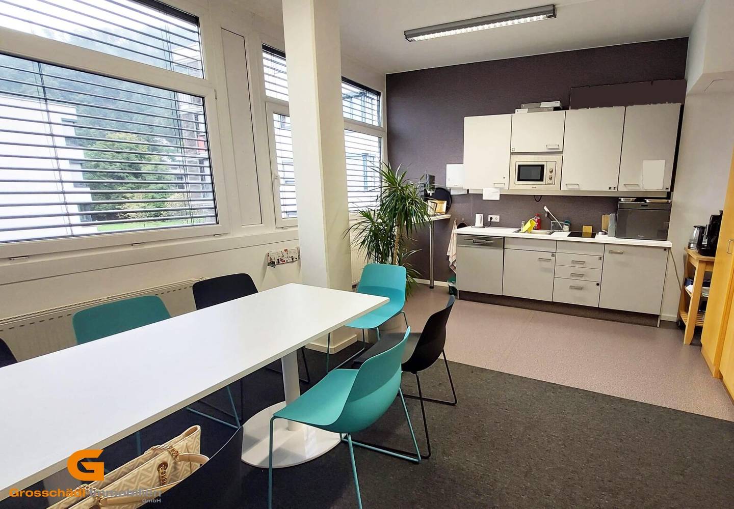 Salzburg Parsch: Moderne Büroeinheit im Büro- und Geschäftszentrum mieten