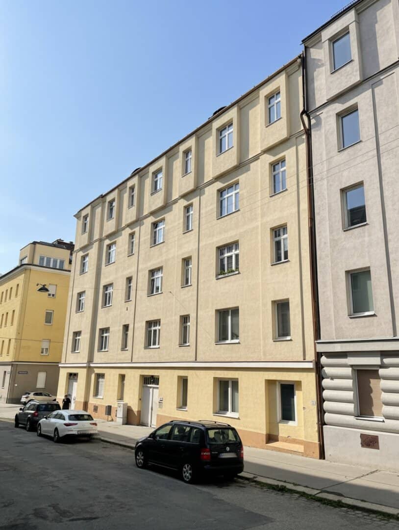 Corner tenement with shell attic