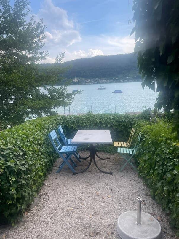 Exklusives Seebad am Wörthersee – Seltene Gelegenheit mit außergewöhnlichem Entwicklungspotenzial