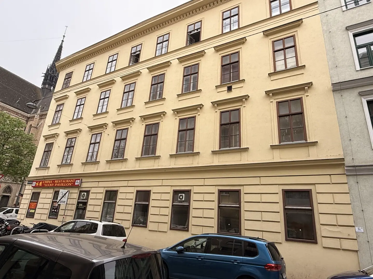 Well-maintained rental building near Radetzkyplatz