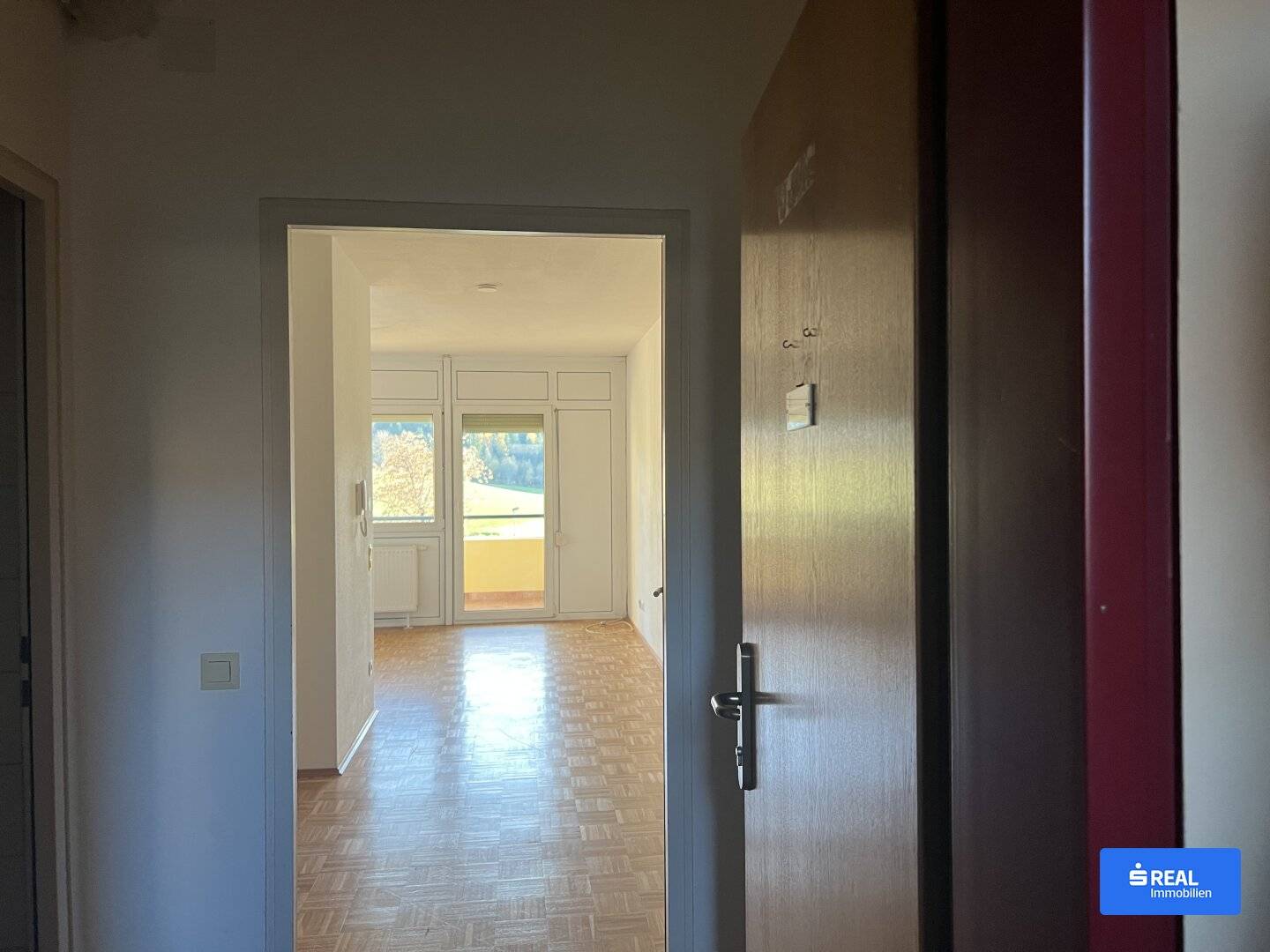 Perfekte Starterwohnung in idyllischer Grünlage