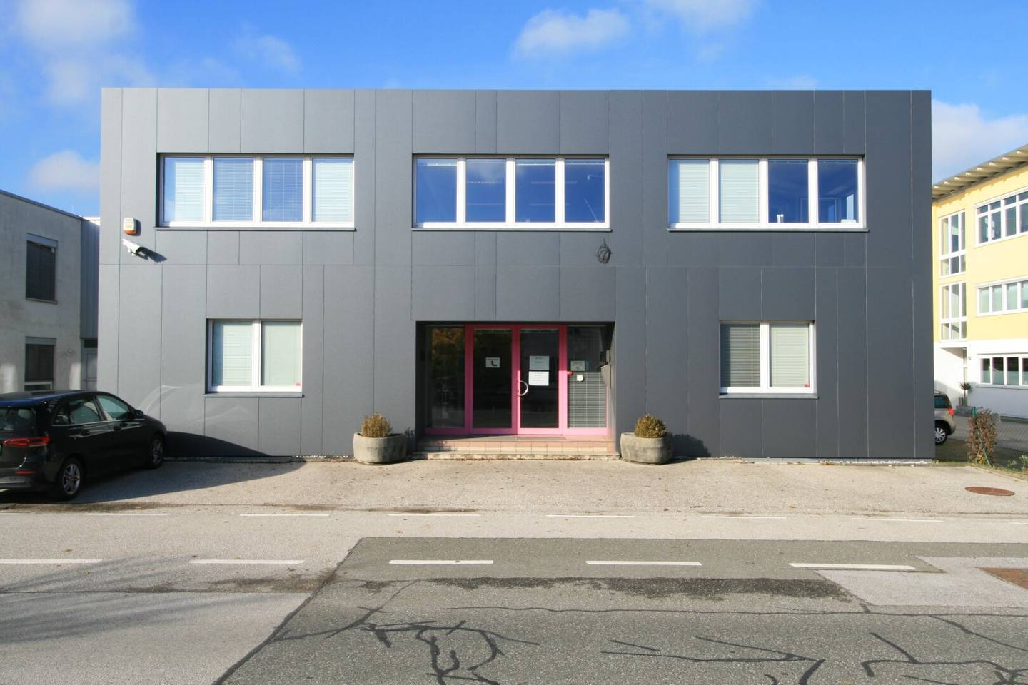 Representative commercial property in Wals-Siezenheim