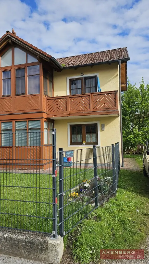 Investment property: rental house with 5 rented, partitioned apartments - Mattighofen