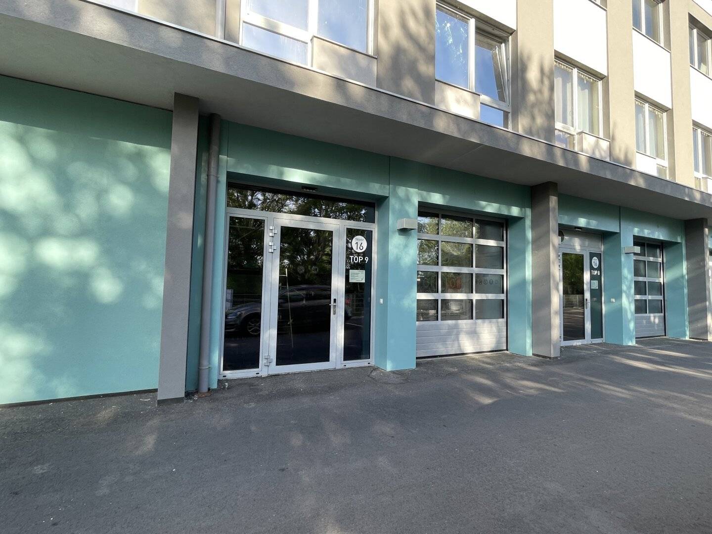 Attraktiver &amp; flexibel erweiterbarer Betriebsstandort mit Produktionsfläche, Büro-/Arbeitsbereich und optimaler Logistik