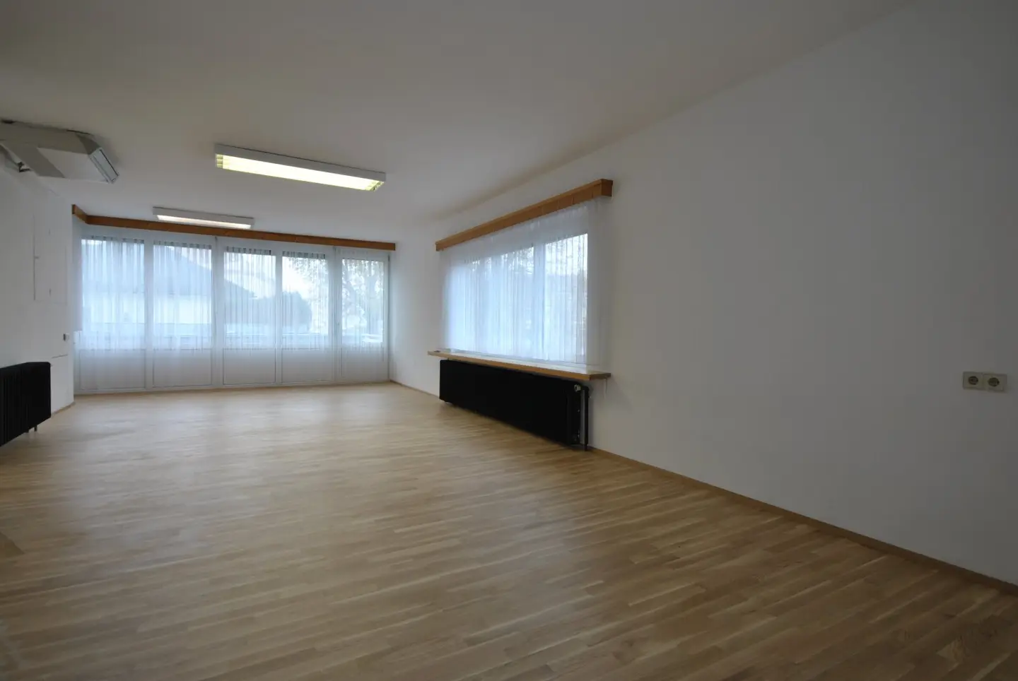Anlageobjekt! KEINE PROVISION, VON PRIVAT! Zentrum von Gloggnitz! Bis zu 6,3% Rendite!