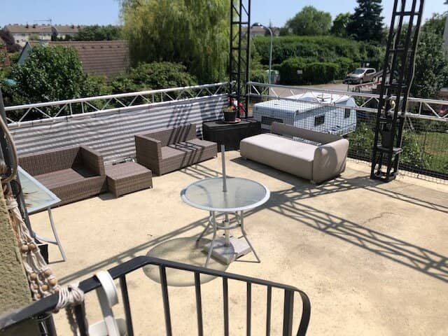 LIESING/Alterlaa - 230 m² living area on 840 m² plot with double garage