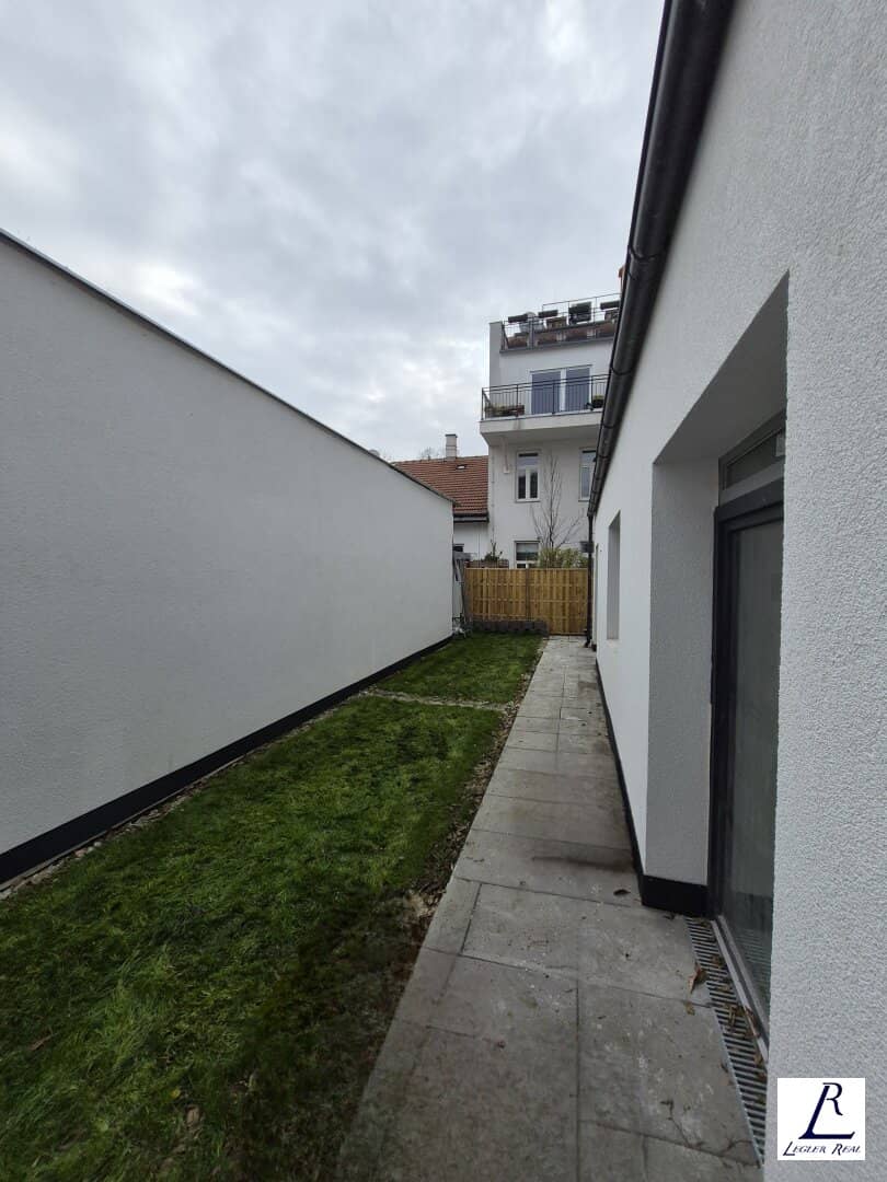 NEUBAU-LOKAL/PRAXIS Geschäftsraum/Hofgarten