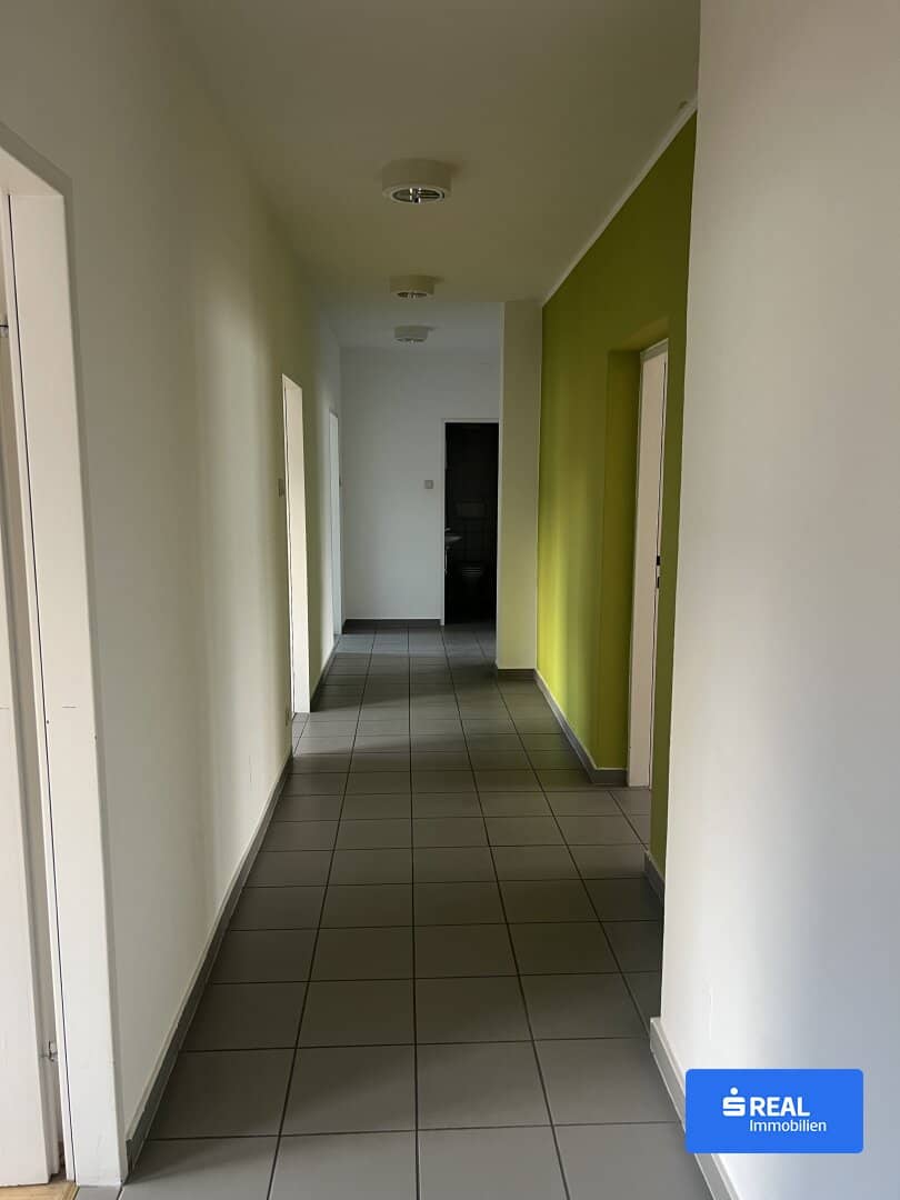 Flexible office space in central location','de':'Flexible Bürofläche in zentraler Lage!