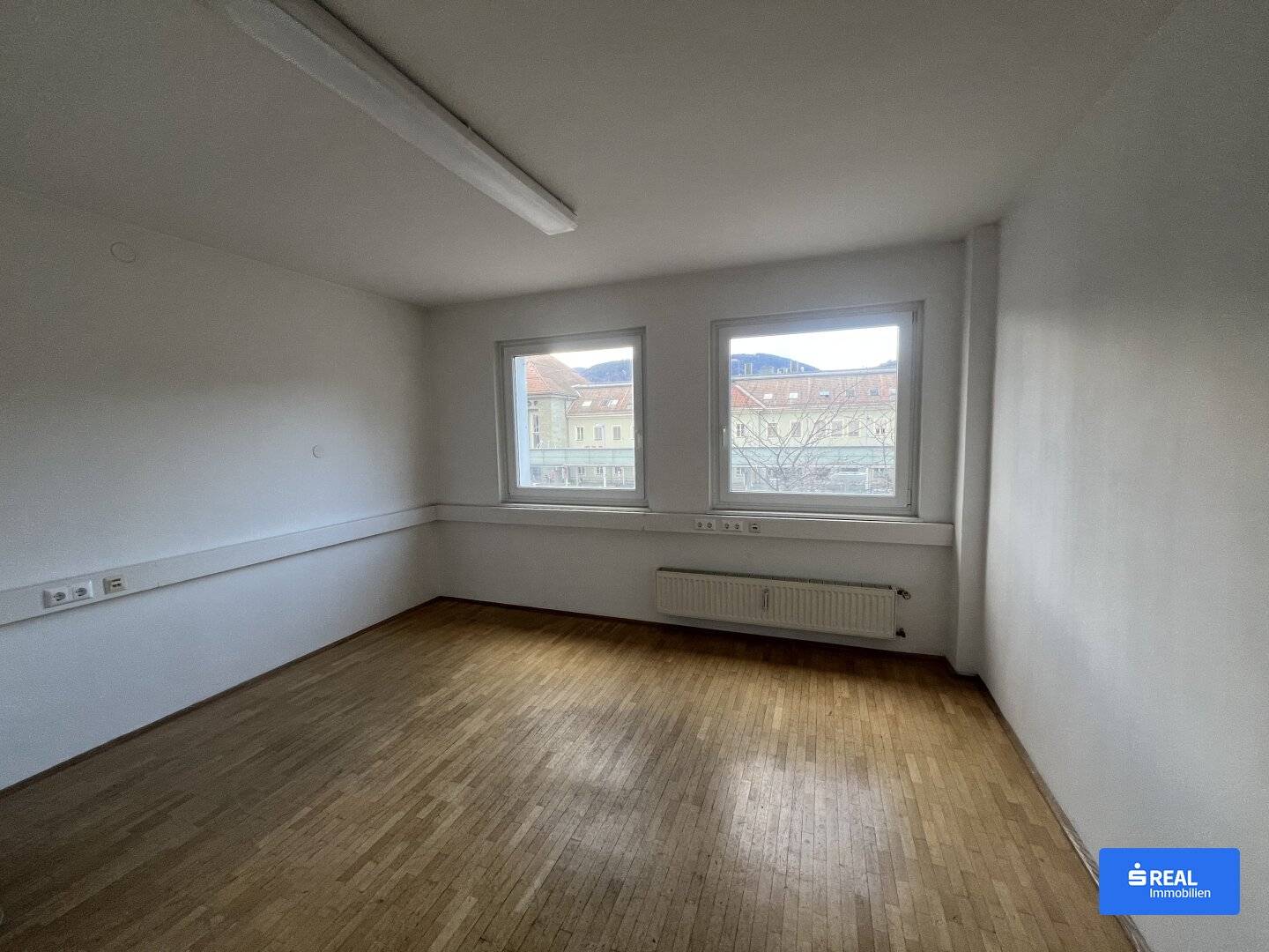 Flexible office space in central location','de':'Flexible Bürofläche in zentraler Lage!