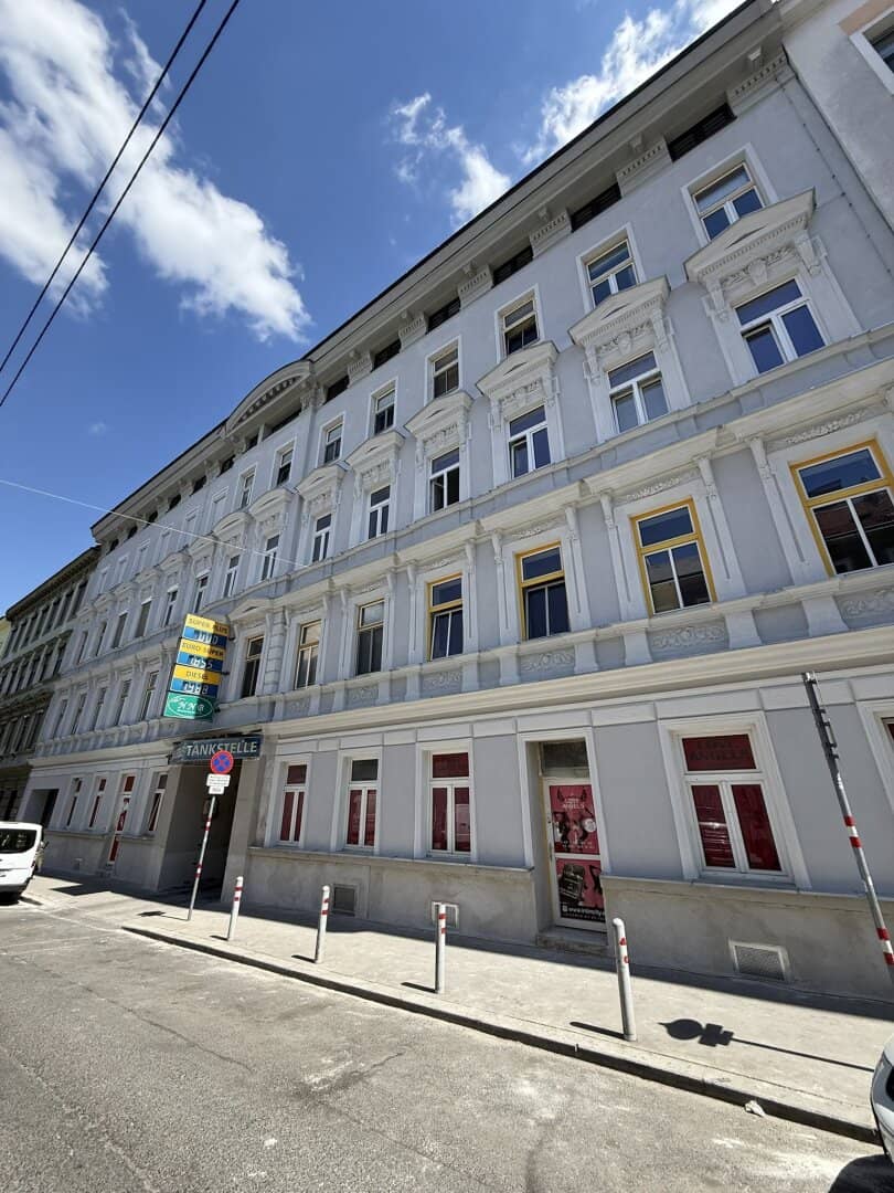 Sanierungsbedürftige 2 Zimmerwohnung bei der Lugner City/Brunnenmarkt/U-Bahn Station Burggasse-Stadthalle