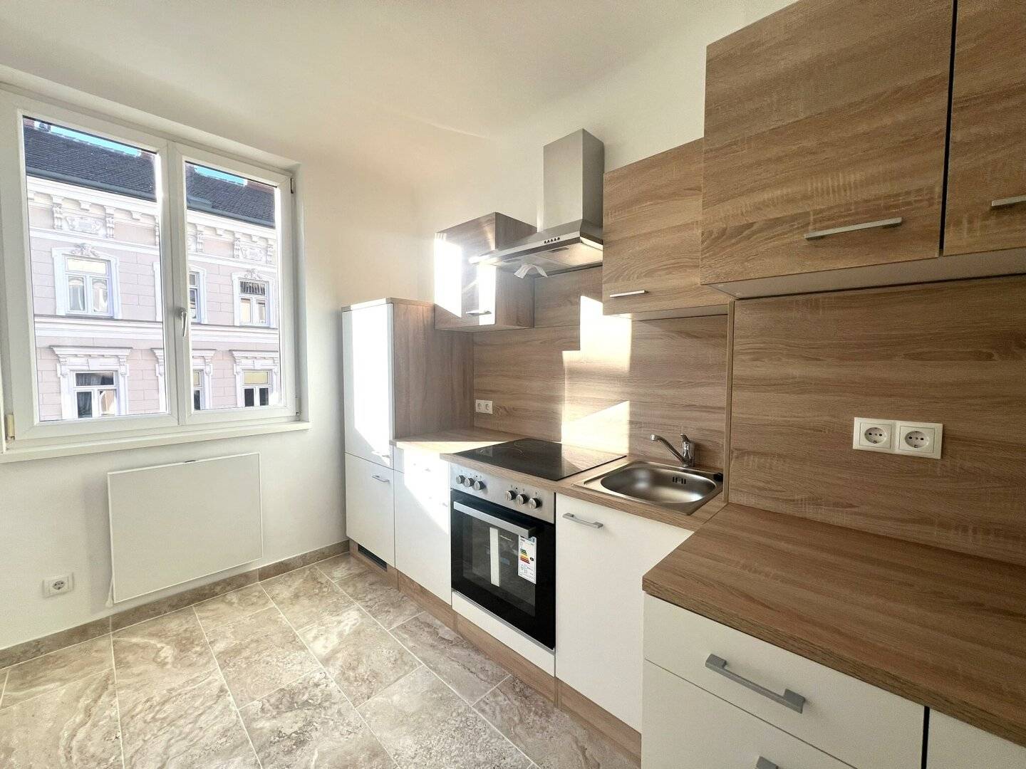 Kleine, feine Single- oder Starwohnung in zentraler Lage im 3. Bezirk in direkter U-Bahnnähe (!)