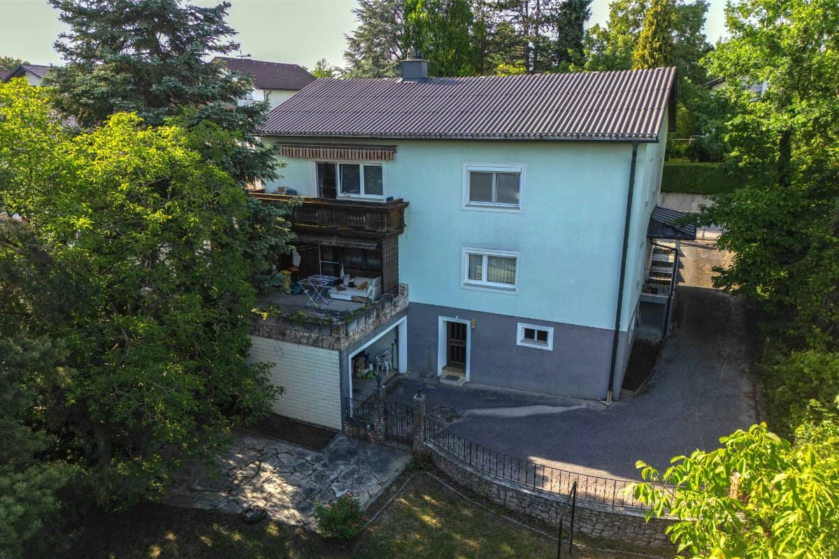 Seltene Gelegenheit in Bestlage – Wohnhaus mit großem Grundstück und außergewöhnlichem Entwicklungspotenzial