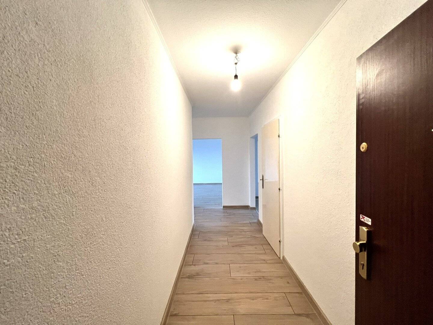 Well laid out three room owner occupied apartment on Heiligenstädter Street near Nußdorf