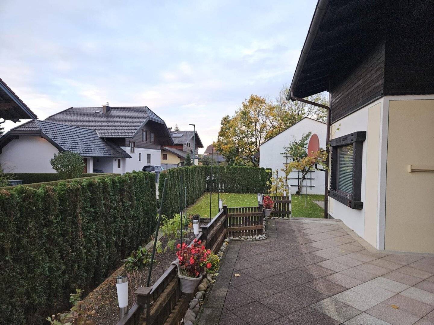 Charmantes Haus mit großem Garten in St. Georgen bei Salzburg – Ihr neues Zuhause!