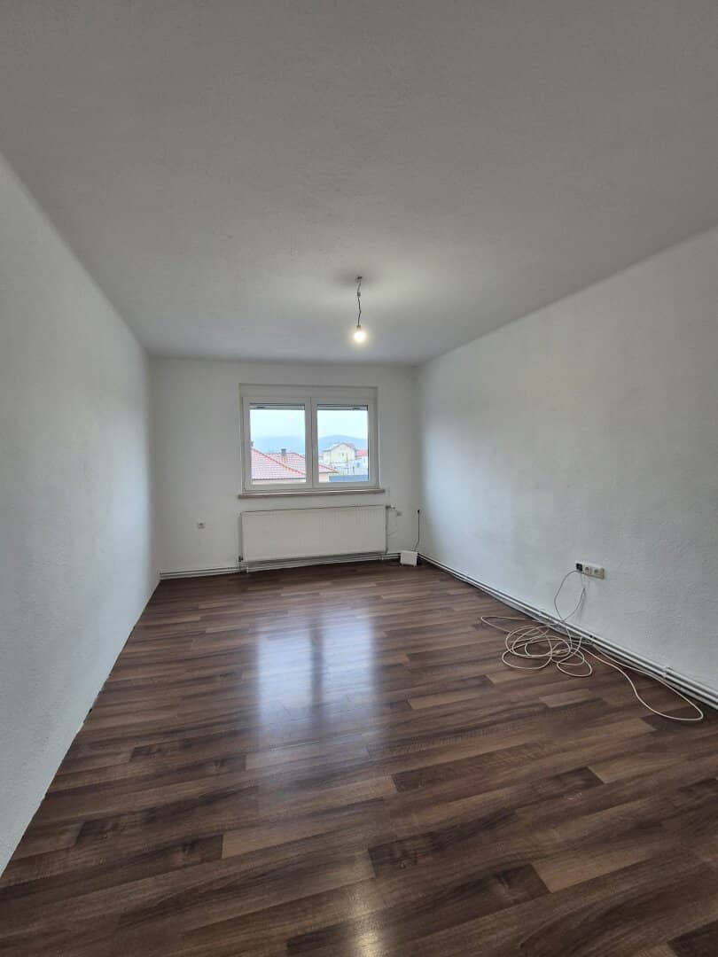 Charmante Eigentumswohnung mit Terrasse in Peisching – gepflegt, top Preis, 129.000 €