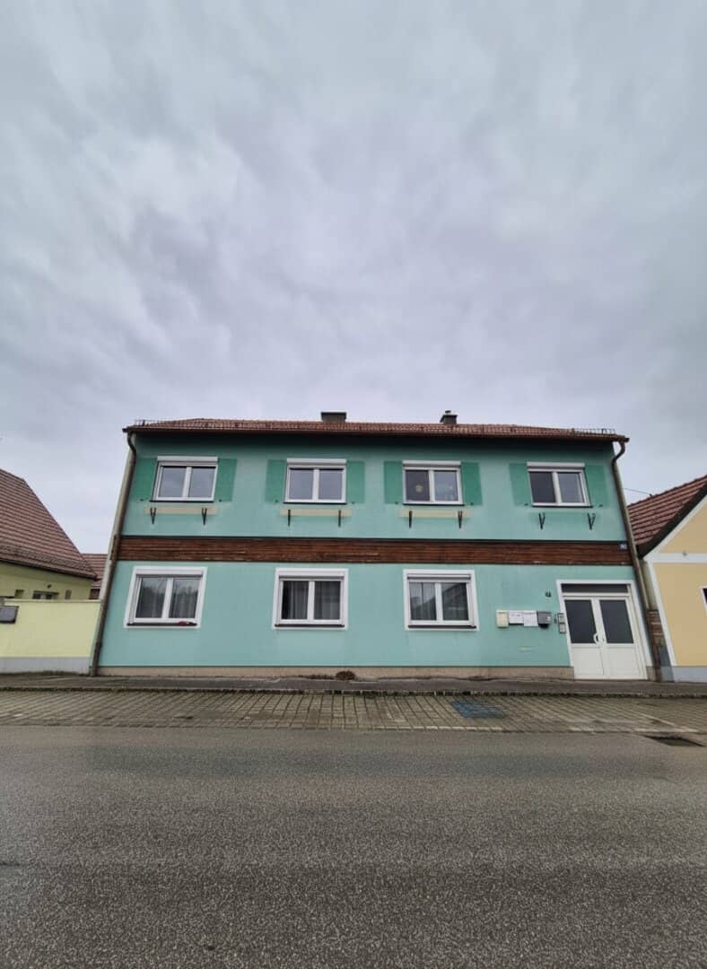 Charmante Eigentumswohnung mit Terrasse in Peisching – gepflegt, top Preis, 129.000 €