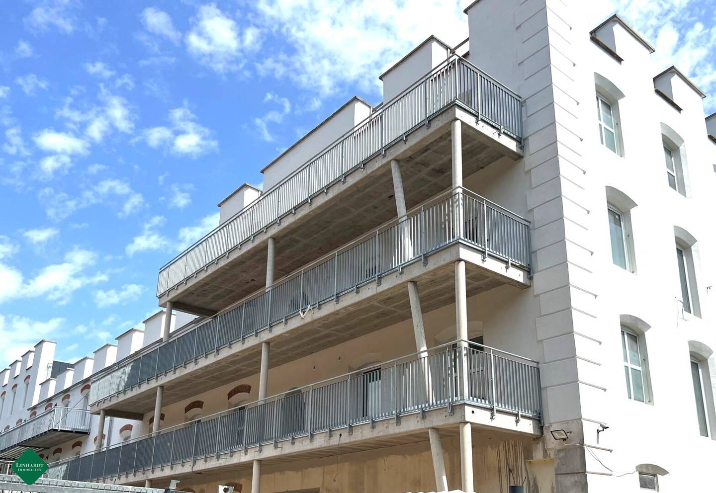 Charmante Eigentumswohnung mit großem Balkon ( 16m² )