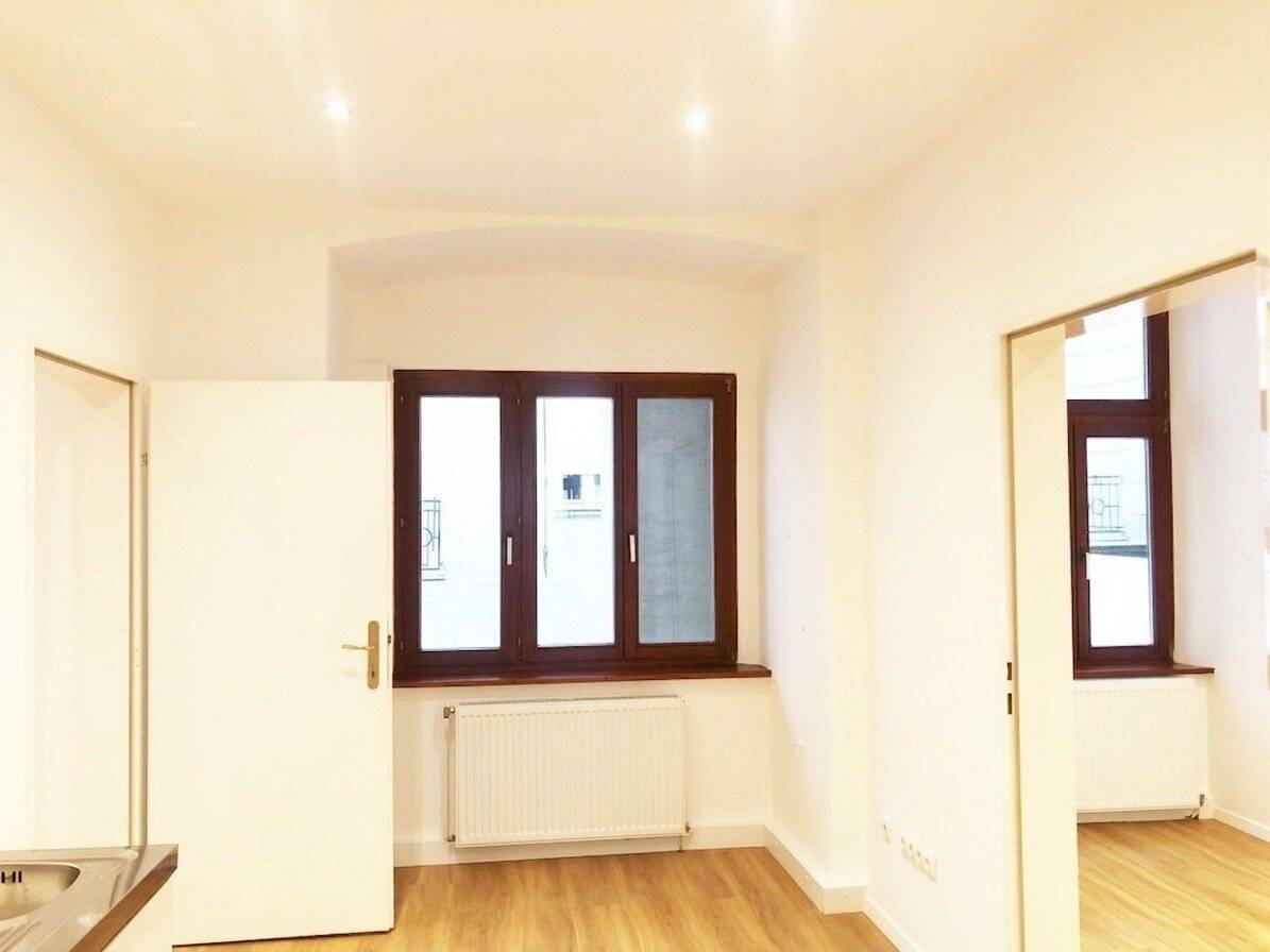 Nice office in the 3rd district (6 offices) with a large courtyard terrace, 1030 Vienna, Barichgasse, near Rudolfstiftung, no fixed term