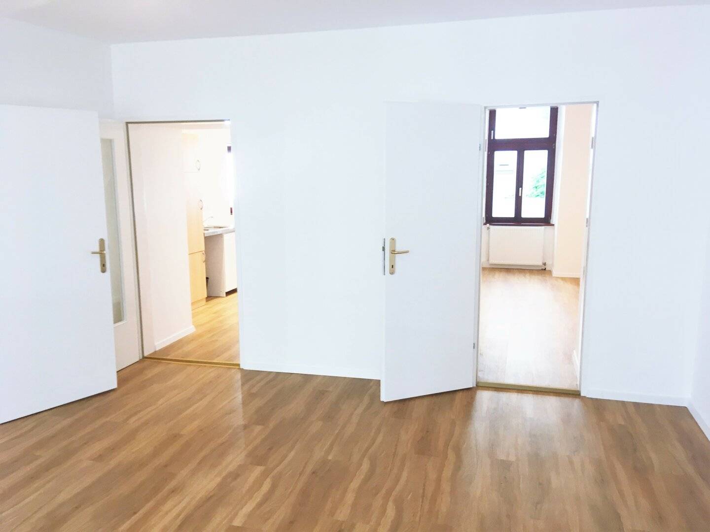 Nice office in the 3rd district (6 offices) with a large courtyard terrace, 1030 Vienna, Barichgasse, near Rudolfstiftung, no fixed term