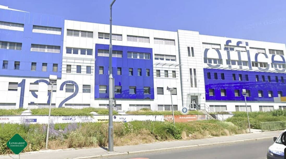 Top office location near U6