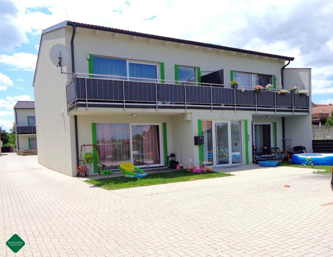 3 Zimmer plus Parkplatz