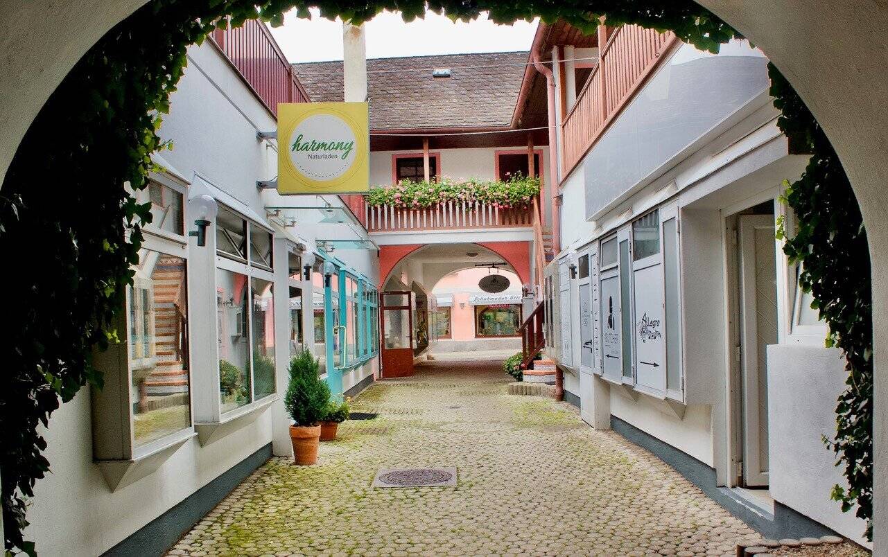 Geschäftslokal in Neunkirchen in bester Lage zu vermieten!
