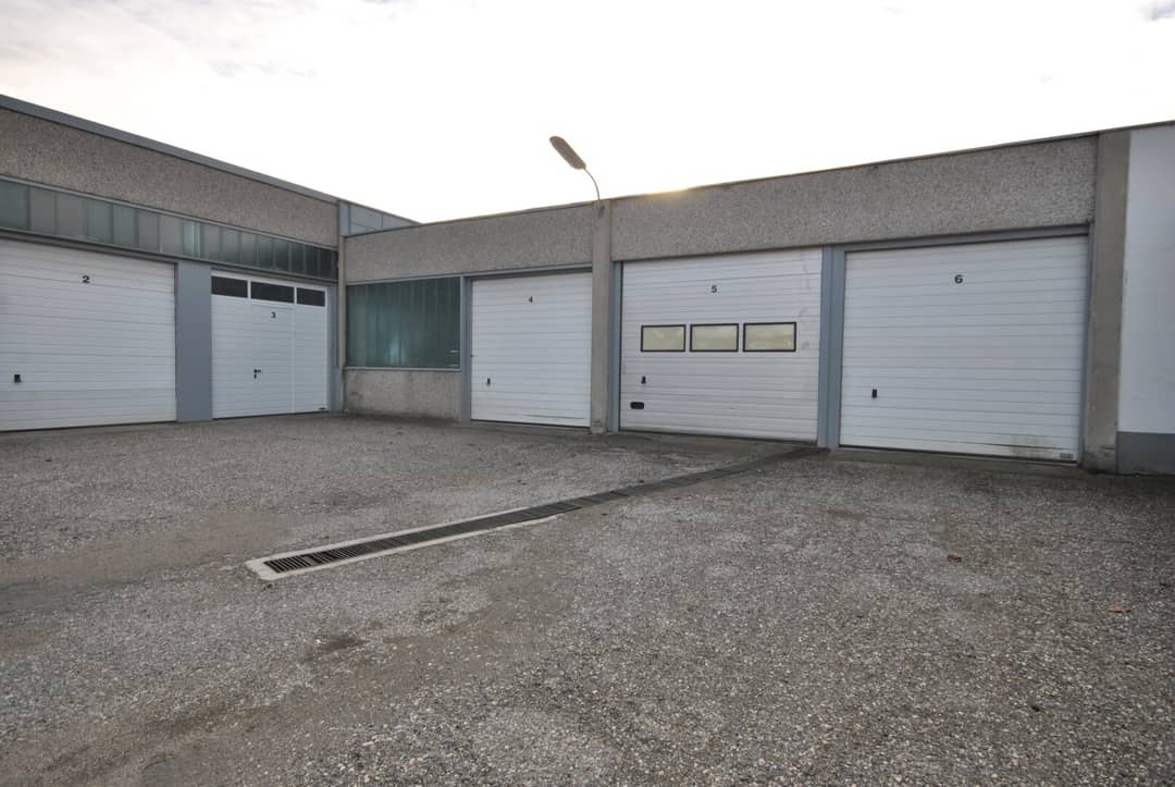 Provisionsfrei von Privat! 110 m² Halle im Gewerbepark Ost in Enzenreith zu vermieten!