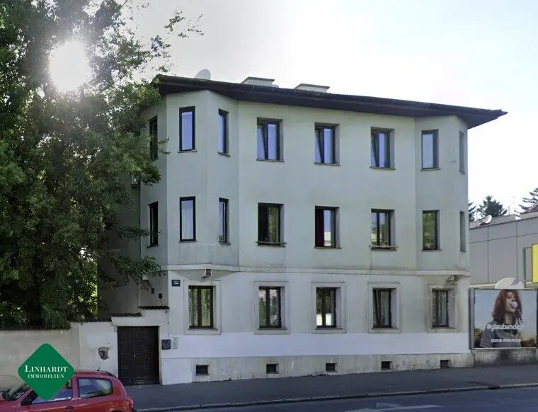 House with 4 apartments and large garden area