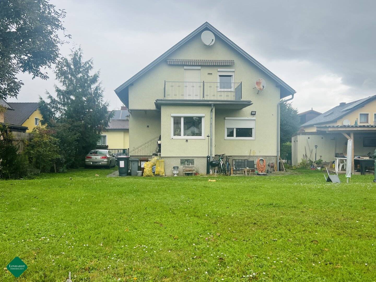 Charmantes Einfamilienhaus mit großem Garten & Doppelgarage