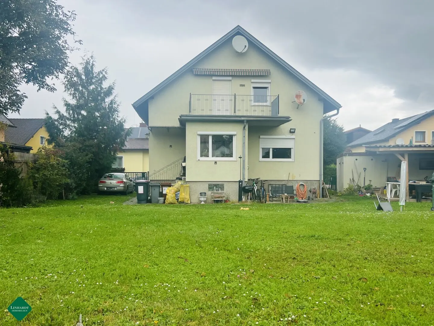 Charmantes Einfamilienhaus mit großem Garten & Doppelgarage