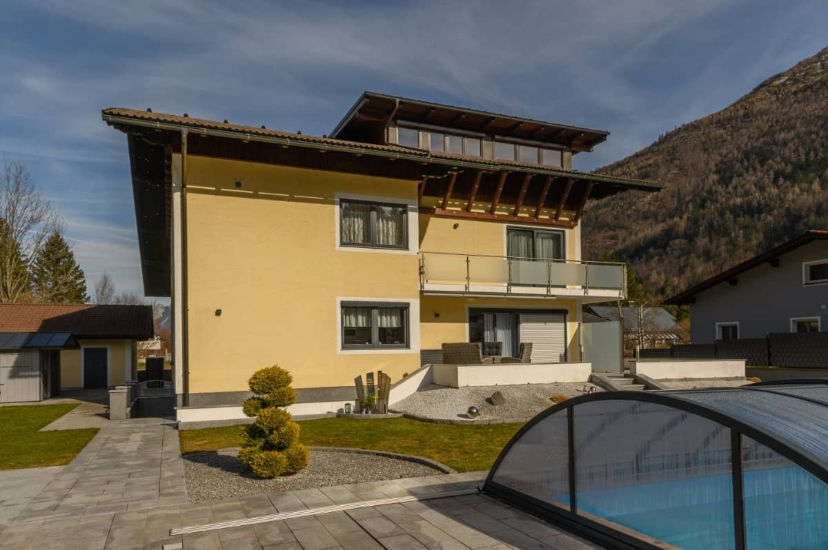 Attraktives Mehrfamilienhaus in idyllischer Waldrandlage