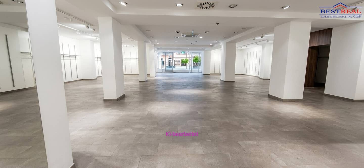 Commercial space Supermarket 330 m²