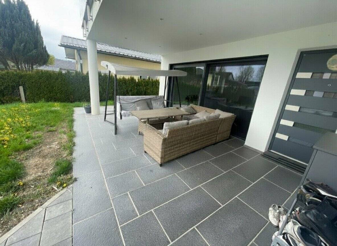Modernes Einfamilienhaus mit Doppelgarage in ruhiger Lage von Mattighofen