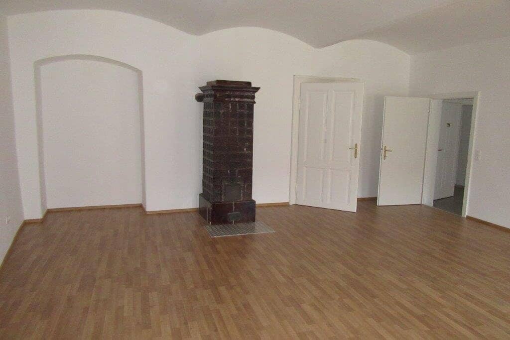 Renovated historic apartment on Hauptplatz Friesach