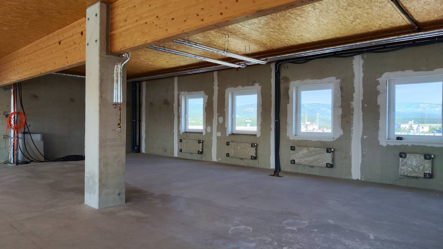First occupancy: 67 m² office in Shopping Point Neunkirchen for rent