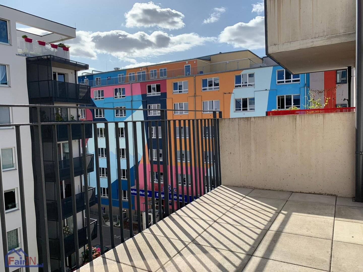 Top location quiet and bright two-room new-build apartment with balcony approx 58 m² two minutes from Hauptbahnhof