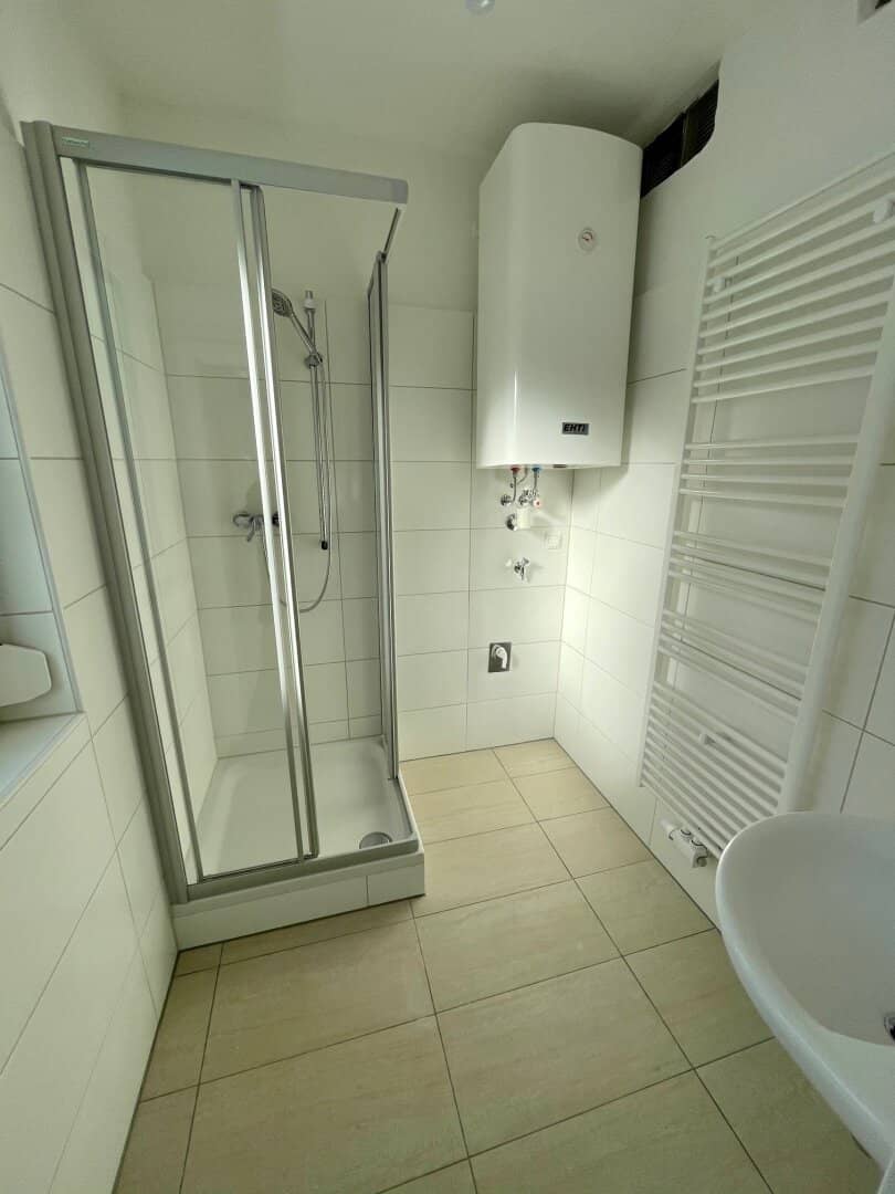 2 rooms central heating