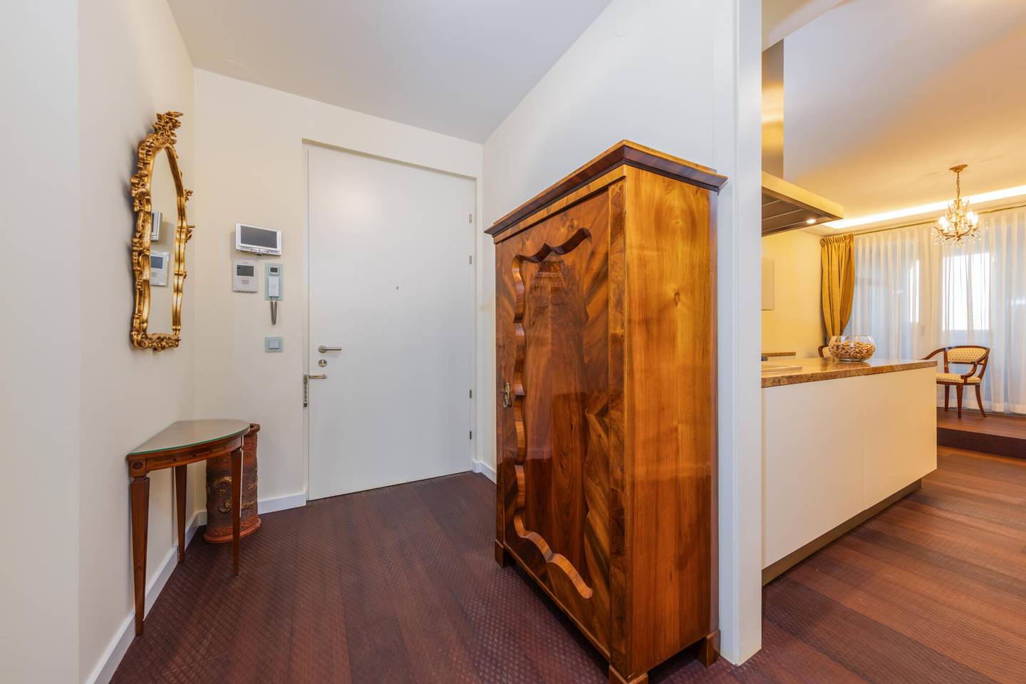 Dachgeschosswohnung in Citylage mit Terrasse