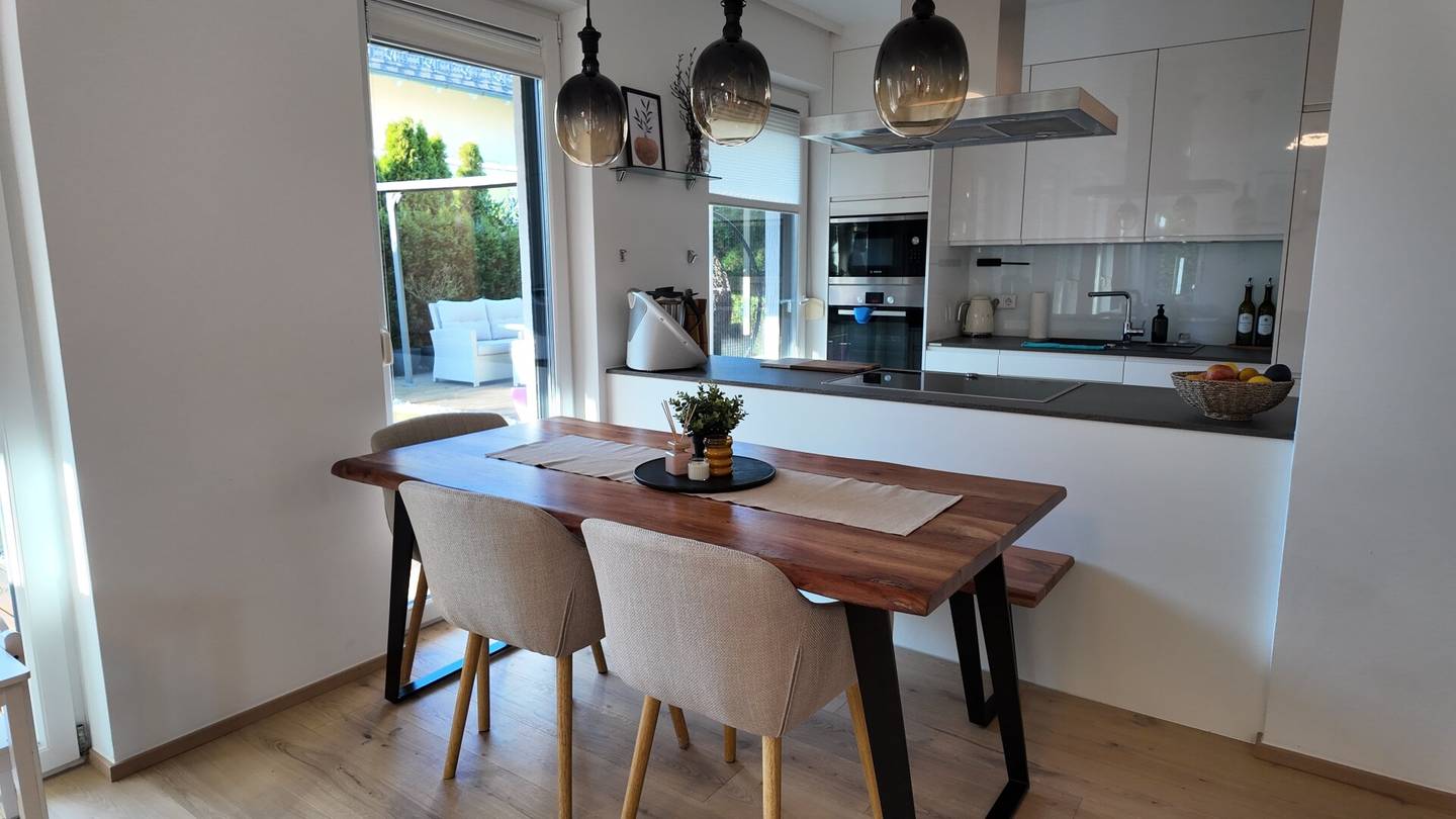 Dreamlike ground floor apartment in Salzburg with garden and terrace your new home