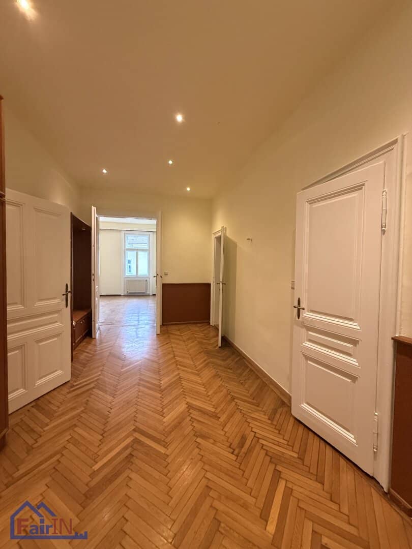 +++GUTE LAGE***Altbaucharme trifft Stadtleben – großzügige 4-Zimmer-Wohnung  nahe Rochusmarkt++