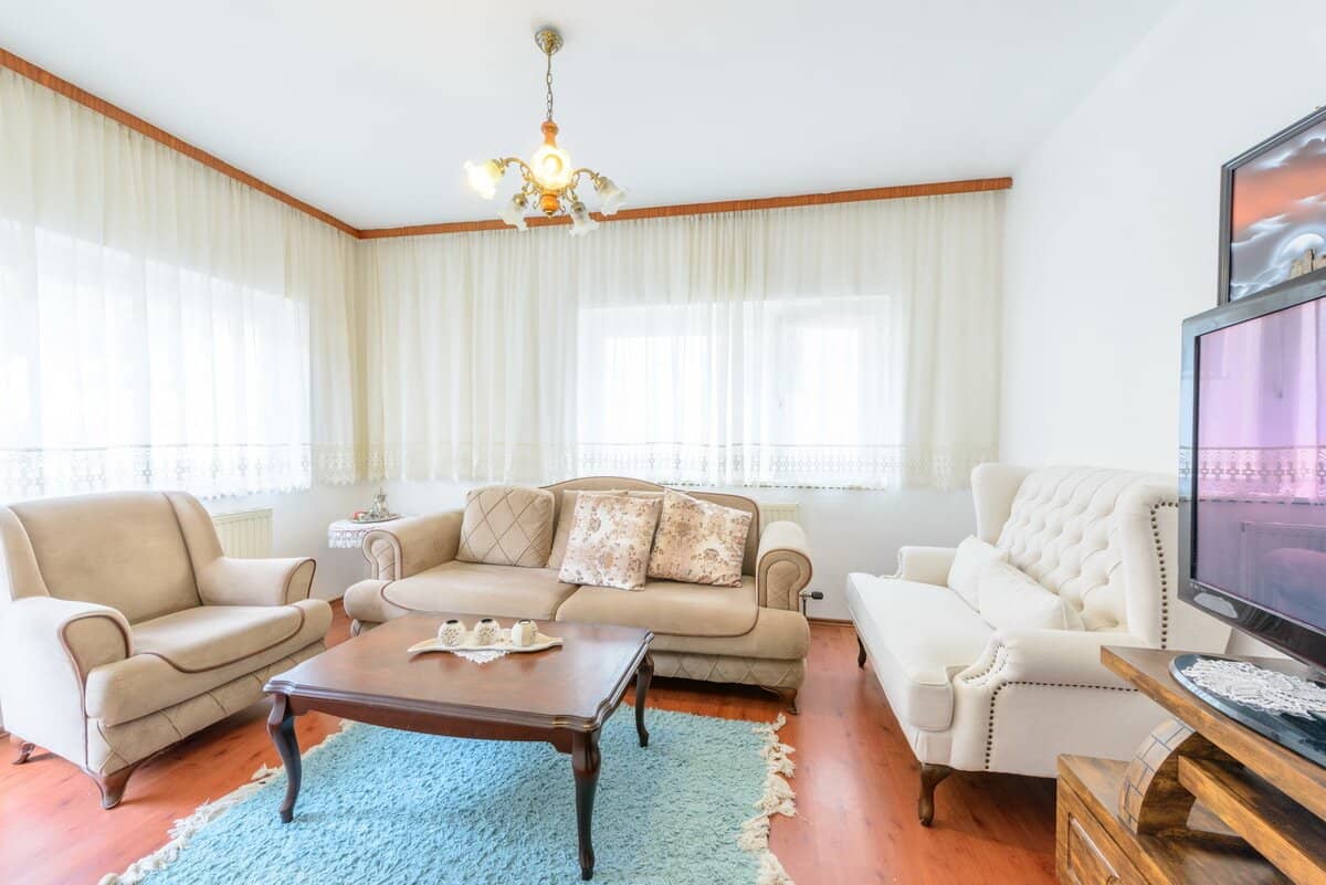 Ruhe genießen, Nähe leben – Zweifamilienhaus in Ebensee