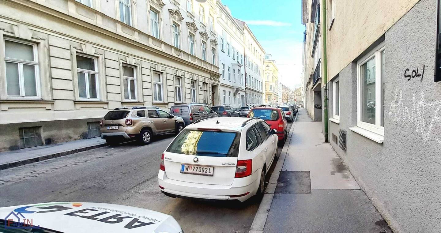 Needs renovation Bargain 2 room apartment in 1150 Wien ground floor 48 m²