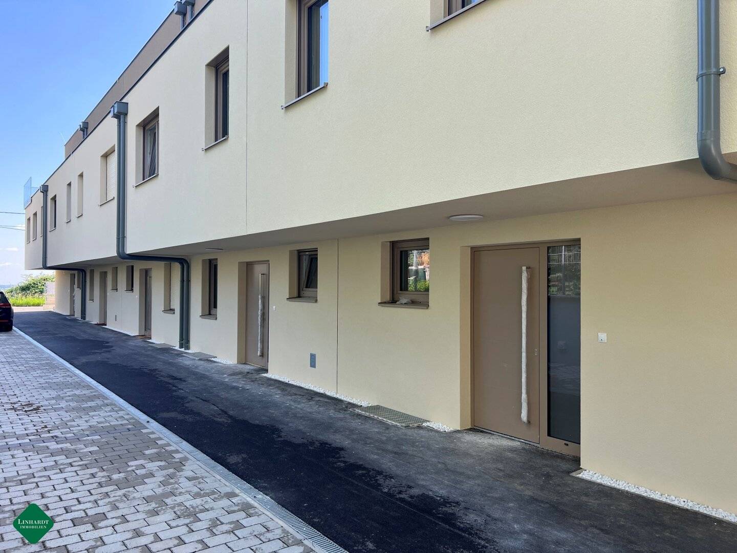 Modern new-build terraced house in top location (House 4)
