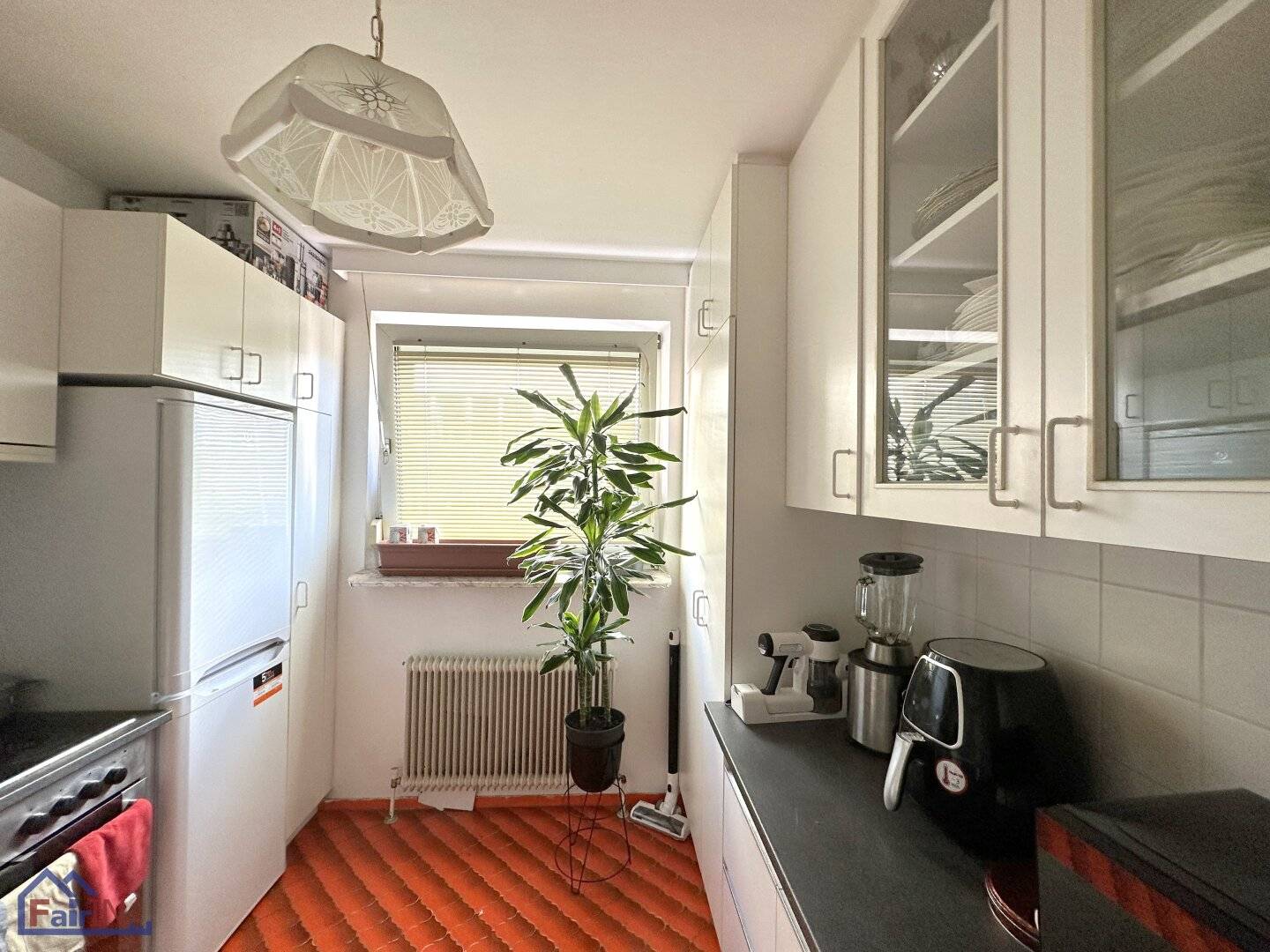 Quick viewing affordable three room new build condominium in Meidling