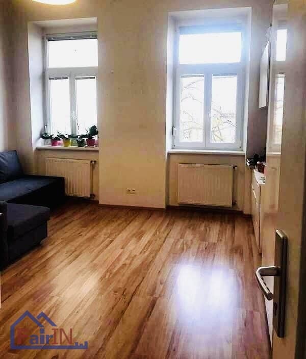 Two room owner occupied apartment near S Bahn Geiselbergstraße