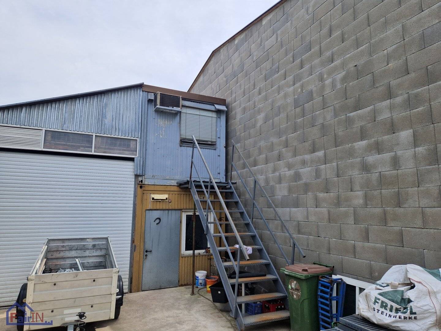 Attractive commercial space in 1220 Wien, 635 m² for your business idea!,