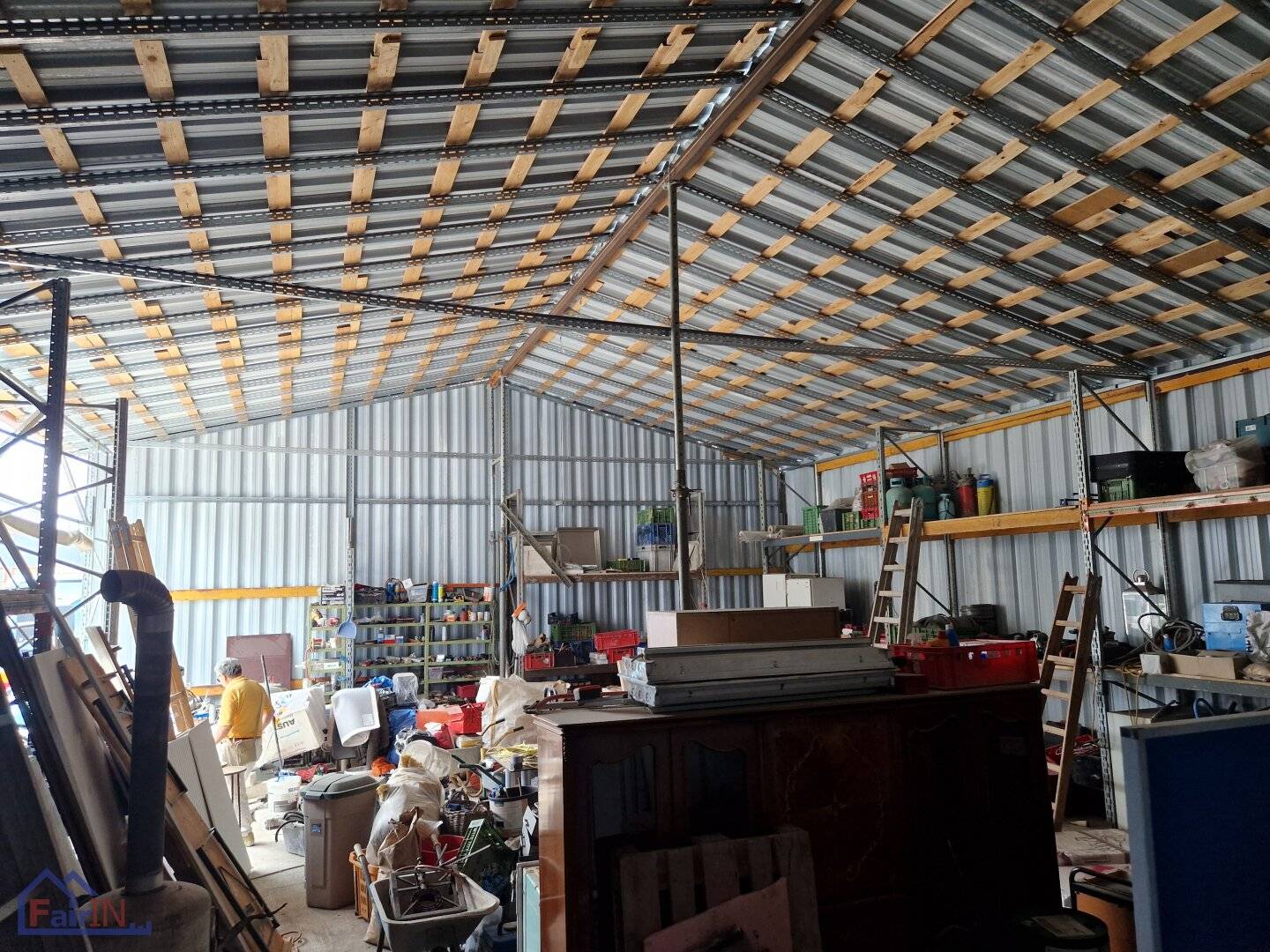 Attractive commercial space in 1220 Wien, 635 m² for your business idea!,