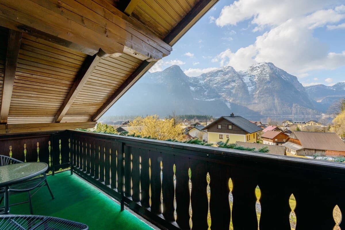 Leben, wo andere Urlaub machen – Haus mit Seeblick & Gästezimmer