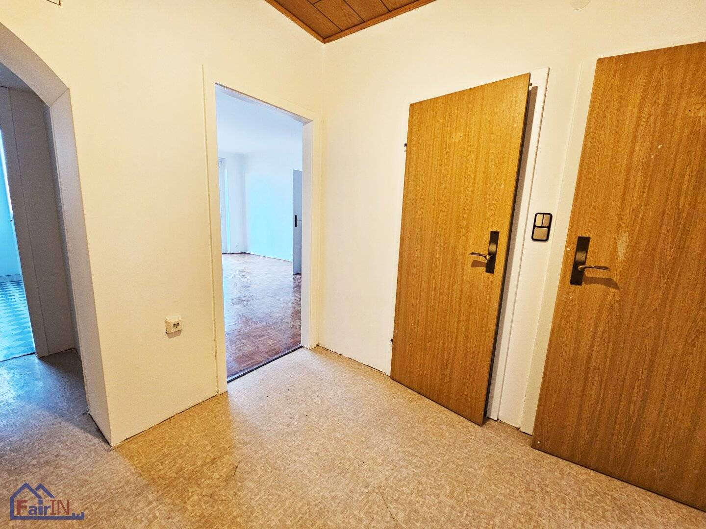 Quick viewing Charming two room apartment with loggia and elevator in 1200 Wien top price commission free